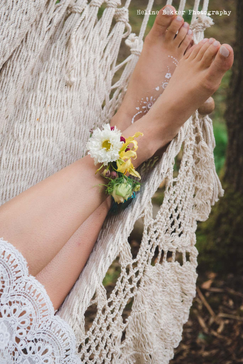 hammock without bars - crochet fringe -styled picture - detail