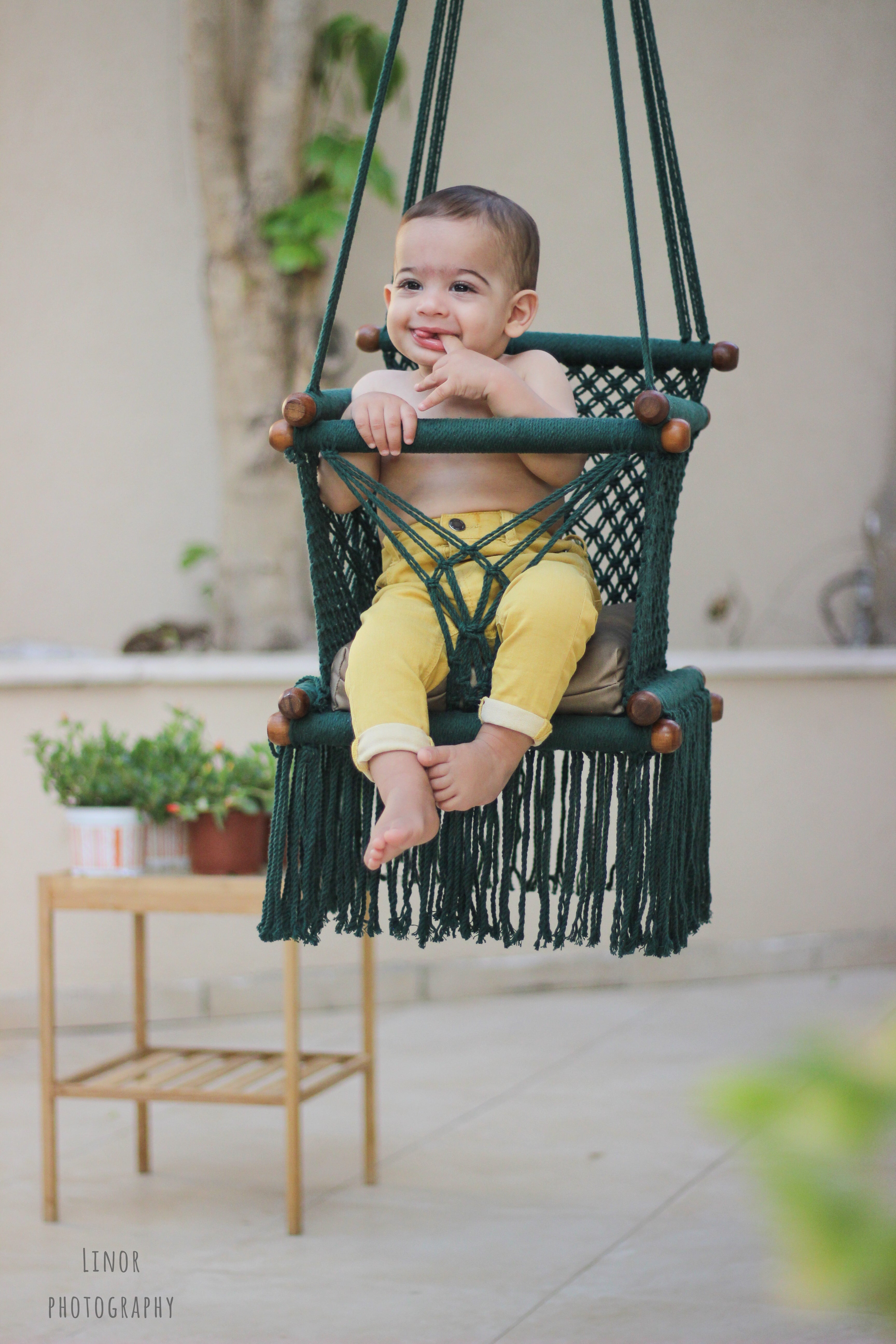 Baby sitting clearance swing