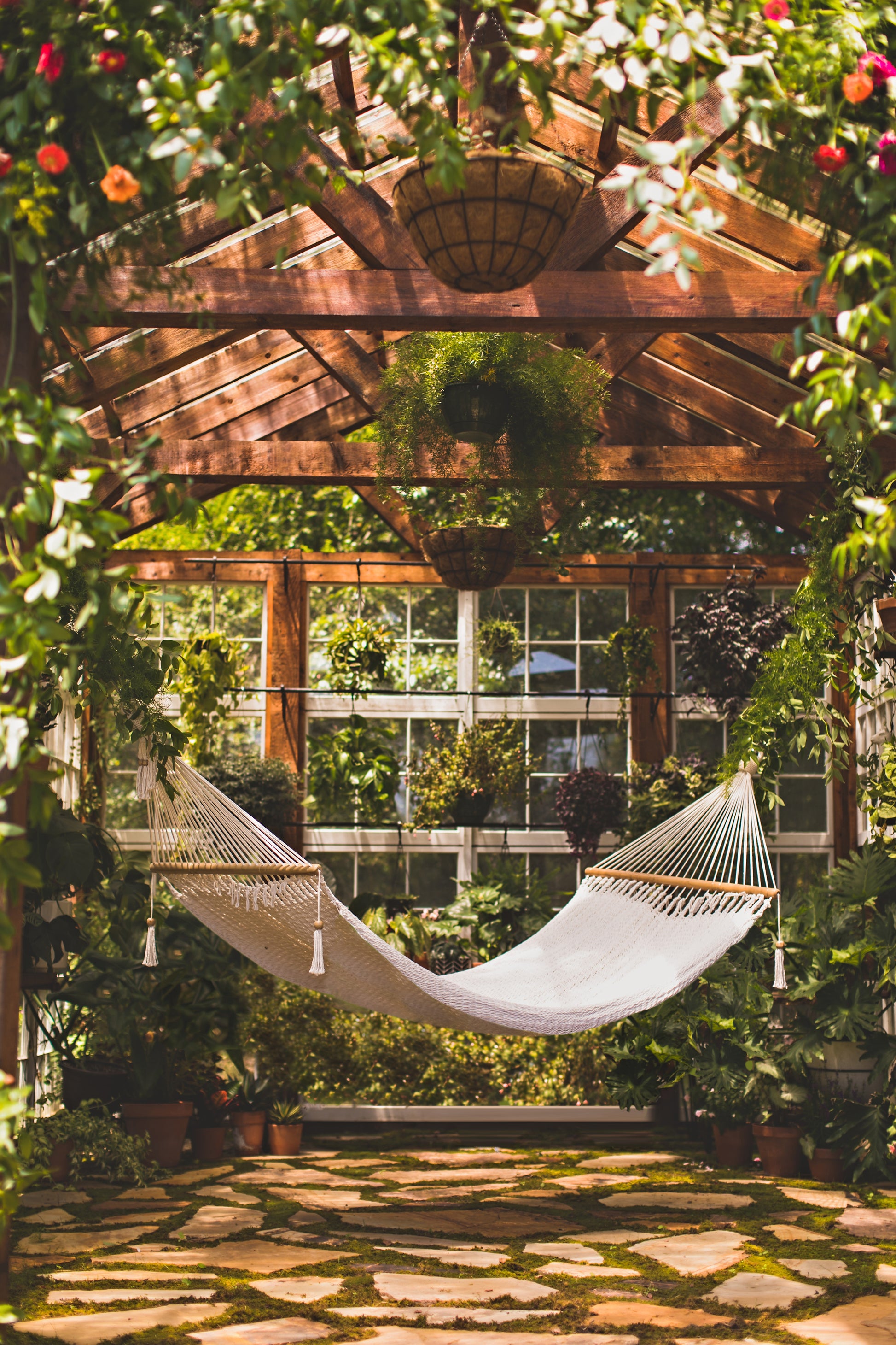 extra large double bed Hammock in a green house